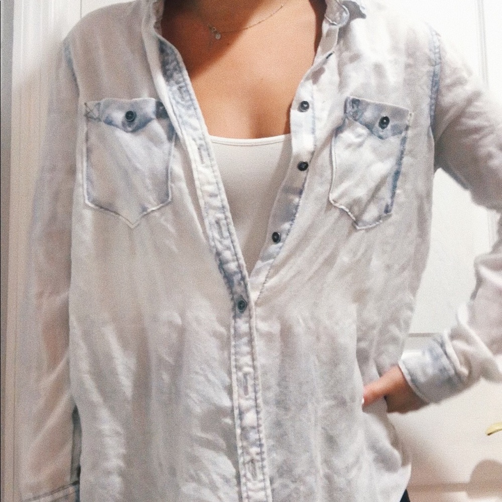 URBAN OUTFITTERS FLANNEL